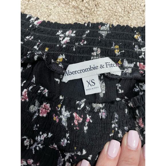Abercrombie & Fitch Black Floral Boho prairy Romper Size XS - Picture 3 of 9